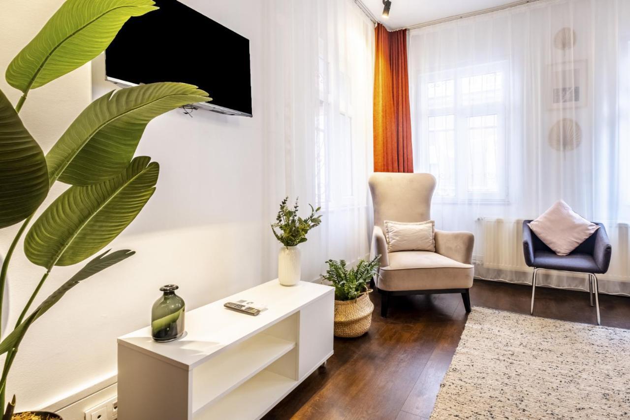 Spectacular And Central Flat In Beyoglu Apartment Истанбул Екстериор снимка